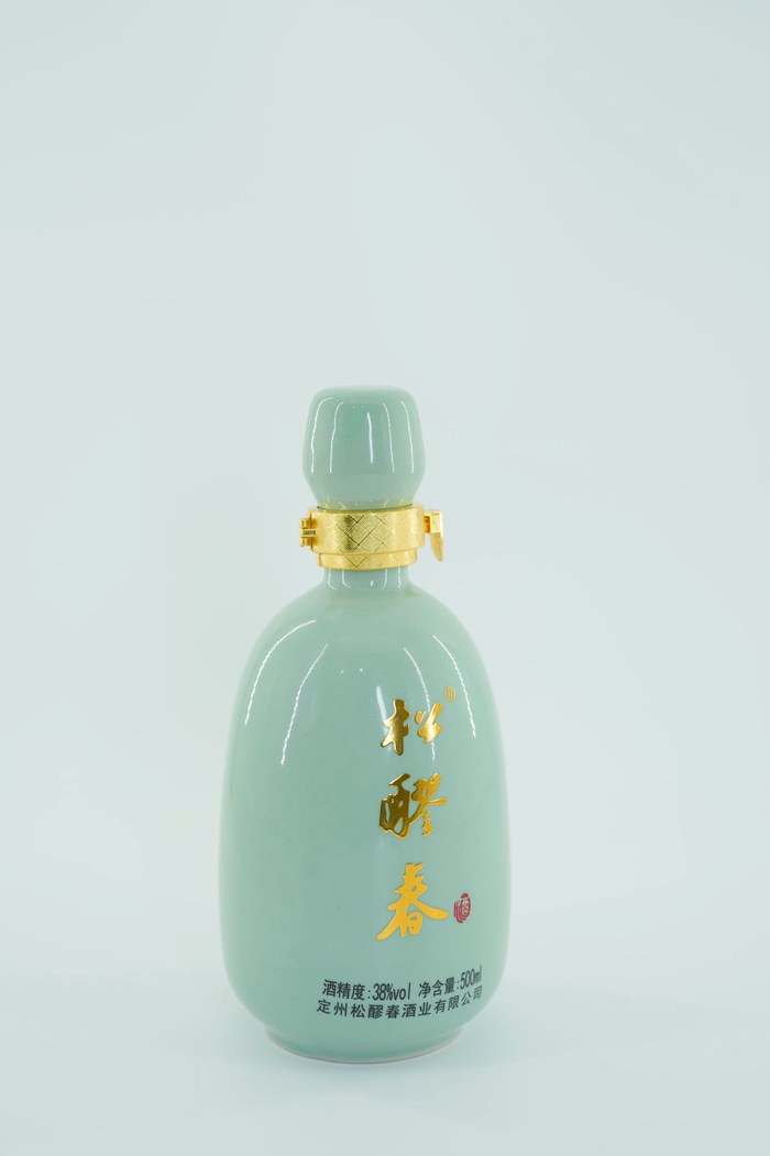 松醪春青瓷瓶